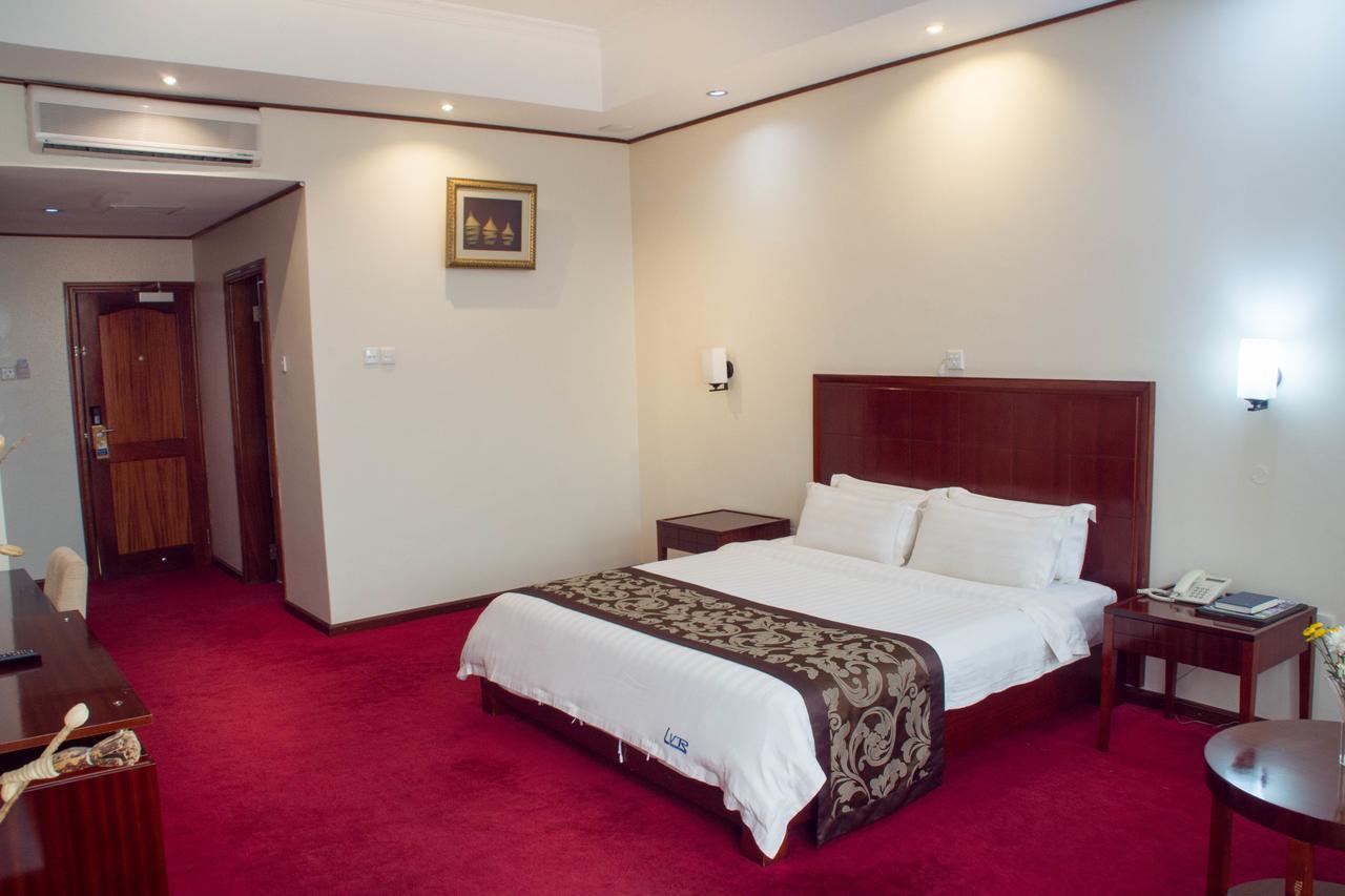 Mbarara Lake View Resort Hotel מראה חיצוני תמונה